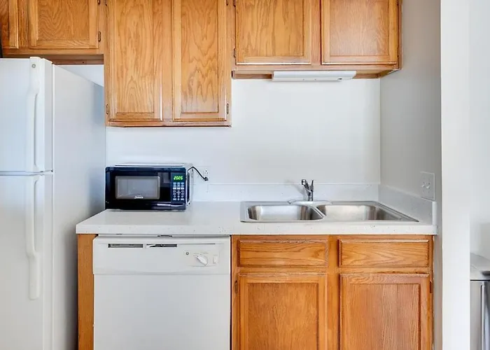 Apartamento Landing - Modern With Amazing Amenities Buffalo Grove